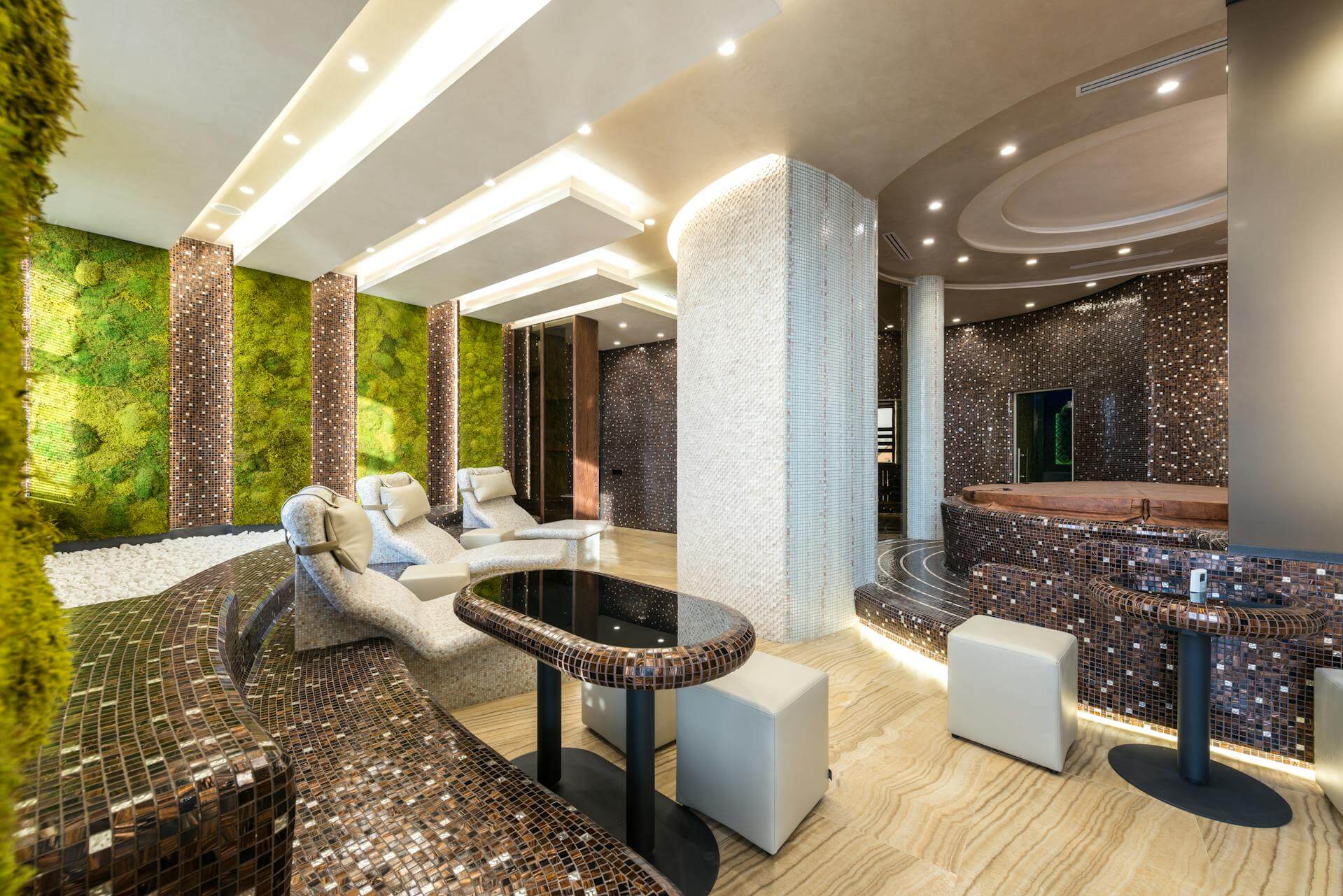 Otello: Hotel Webflow template illustrative image